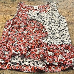 CAbi Seraphina Top Crazy Daisy Pattern NWT Size S